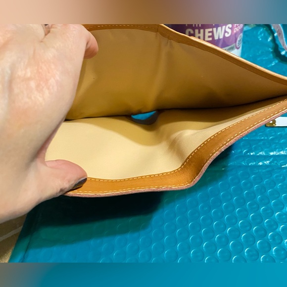 Celine bifold suede wallet. - Picture 11 of 11